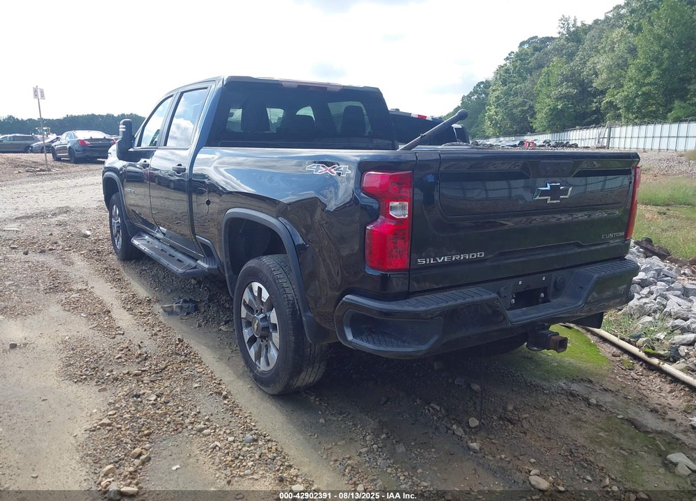 2022 CHEVROLET SILVERADO 2500HD 4WD STANDARD BED CUSTOM VIN: 1GC4YMEY2NF182823