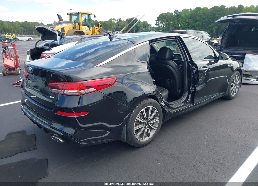 2019 KIA OPTIMA VIN: 5XXGU4L18KG330839