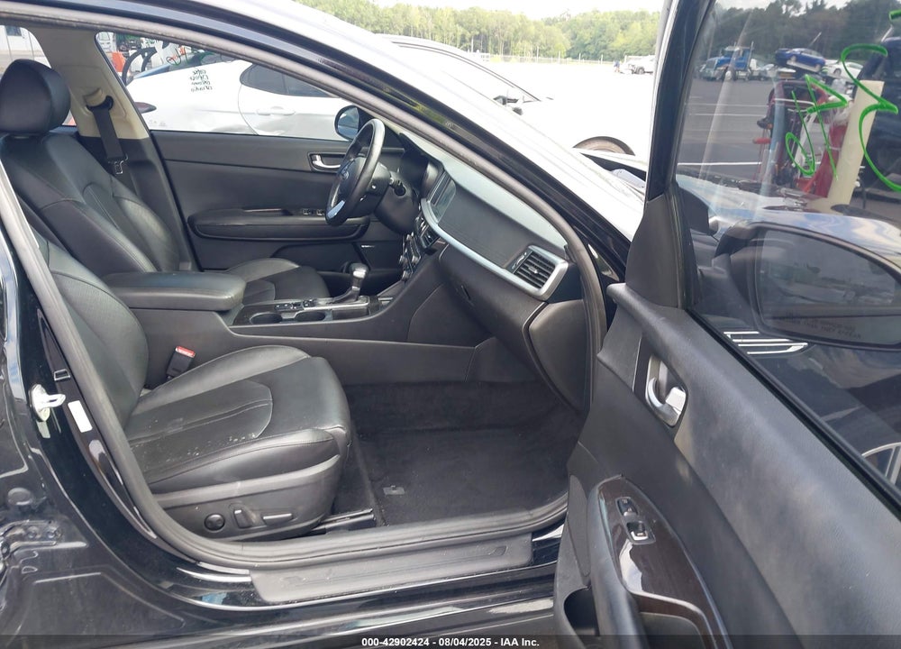 2019 KIA OPTIMA VIN: 5XXGU4L18KG330839