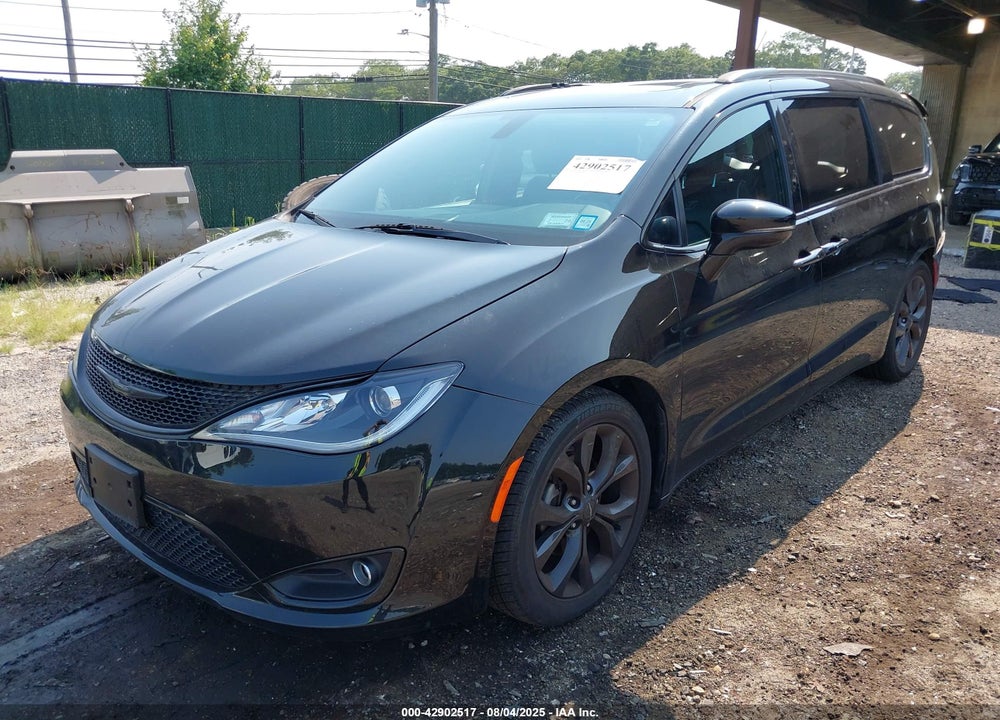 2019 CHRYSLER PACIFICA LIMITED VIN: 2C4RC1GG4KR720319