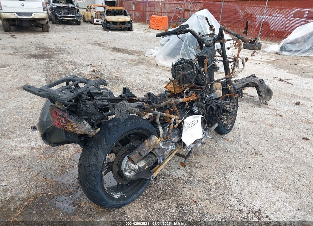2004 BMW R1150 RT VIN: WB10499A74ZE90748
