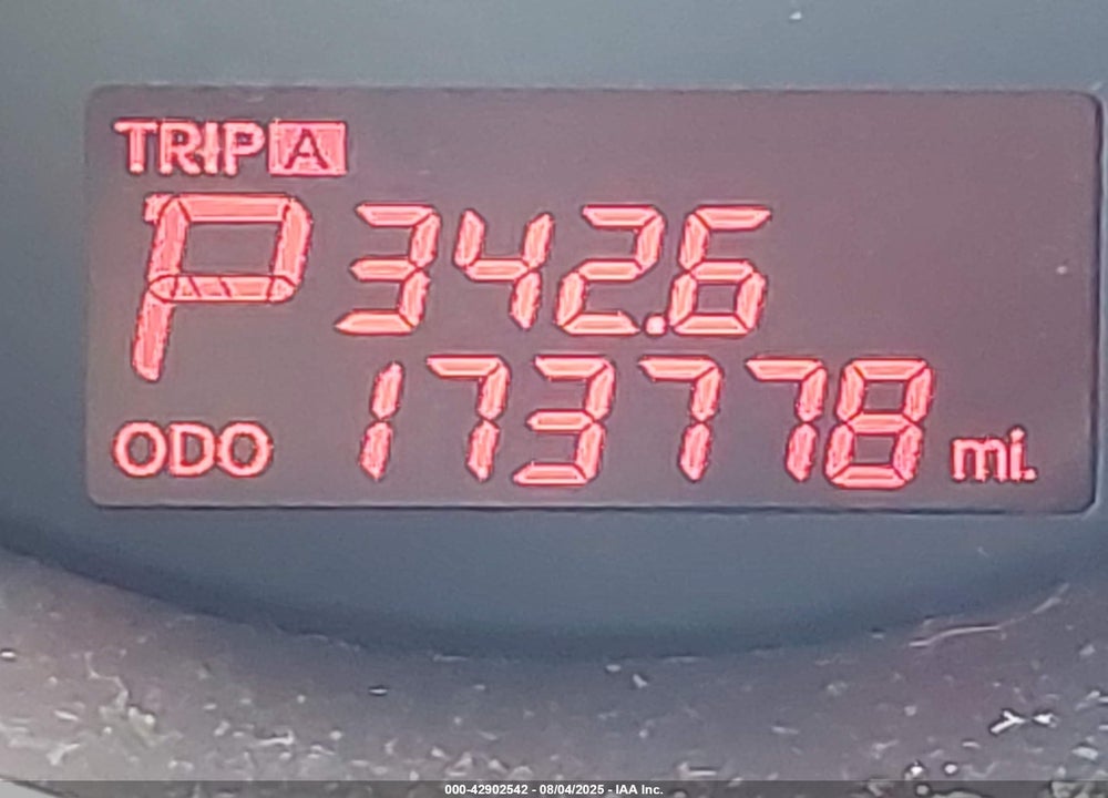 2013 KIA SORENTO LX V6 VIN: 5XYKTDA24DG331333
