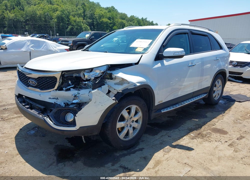 2013 KIA SORENTO LX V6 VIN: 5XYKTDA24DG331333