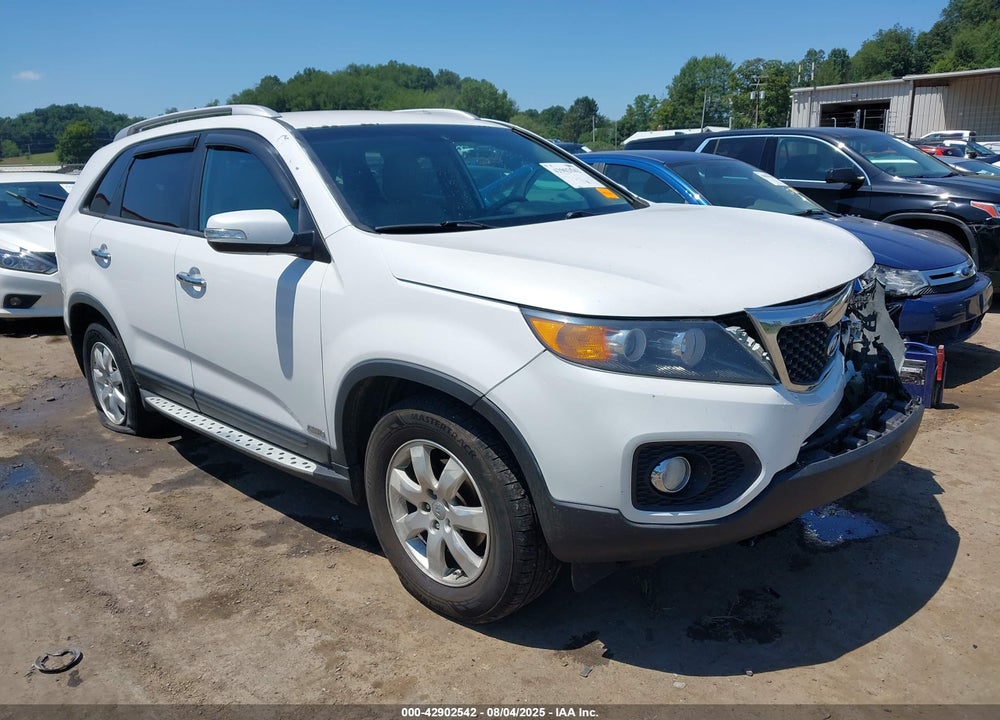 2013 KIA SORENTO LX V6 VIN: 5XYKTDA24DG331333