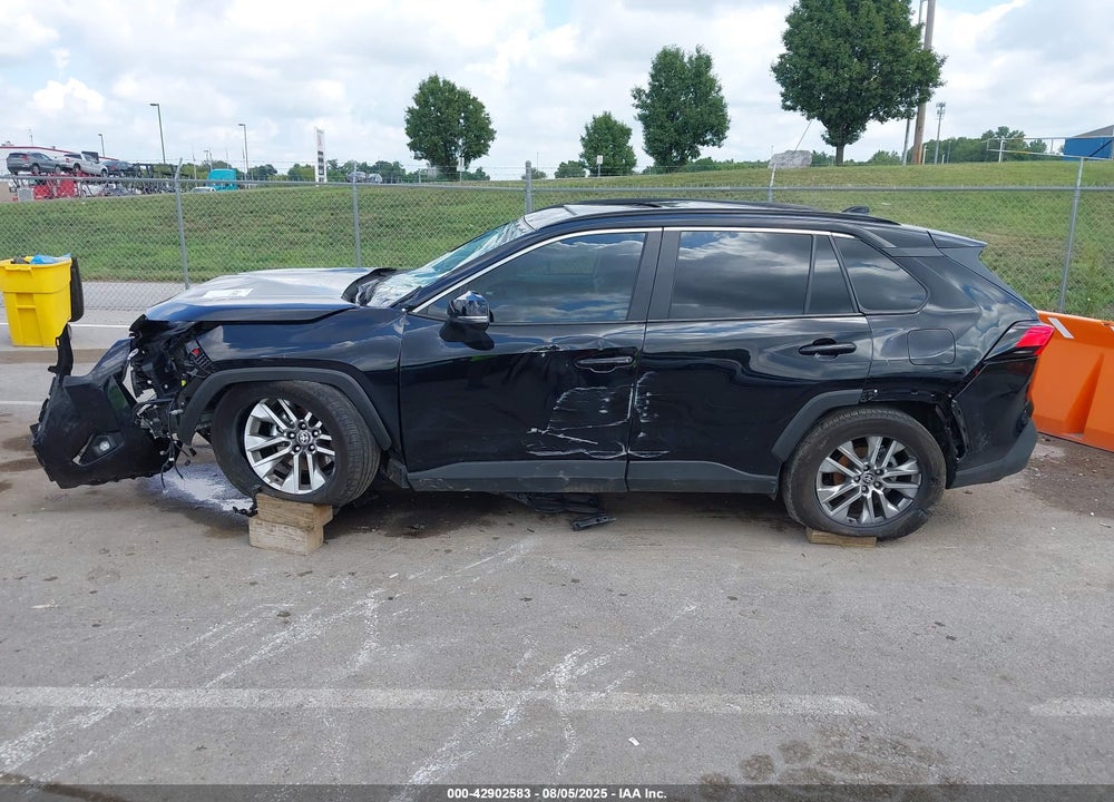2024 TOYOTA RAV4 VIN: 2T3A1RFV3RC395665
