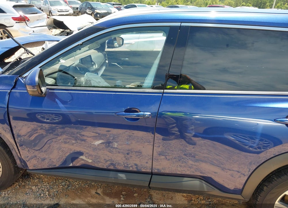 2021 NISSAN ROGUE SV INTELLIGENT AWD VIN: JN8AT3BB0MW227868