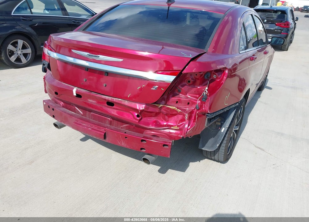 2011 CHRYSLER 200 S VIN: 1C3BC8FG7BN567299