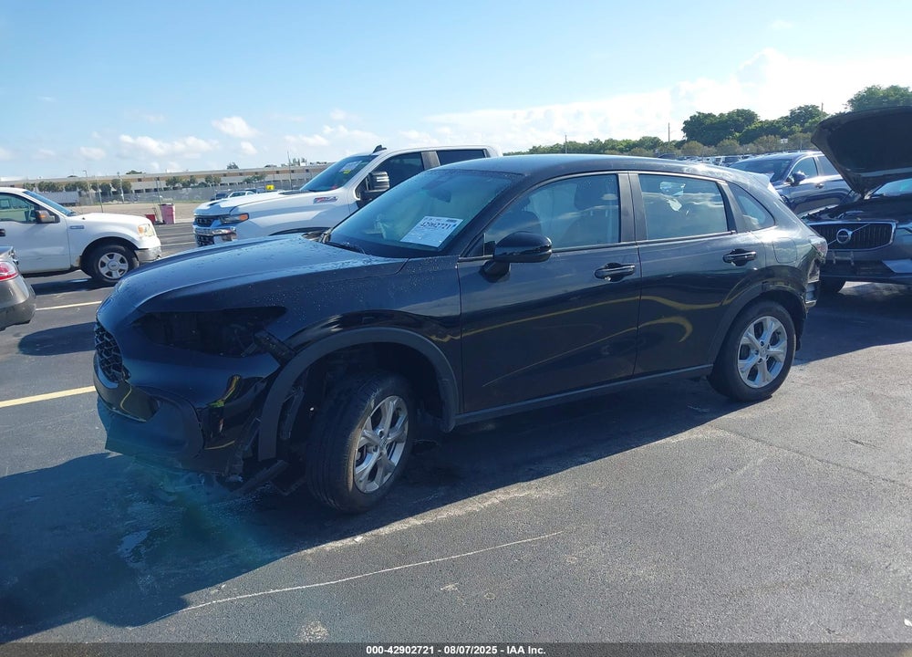 2025 HONDA HR-V 2WD LX VIN: 3CZRZ1H38SM711151