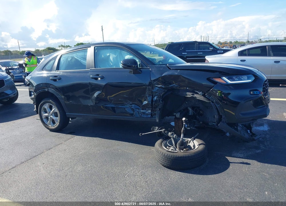 2025 HONDA HR-V 2WD LX VIN: 3CZRZ1H38SM711151