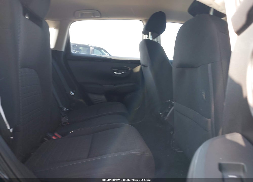 2025 HONDA HR-V 2WD LX VIN: 3CZRZ1H38SM711151