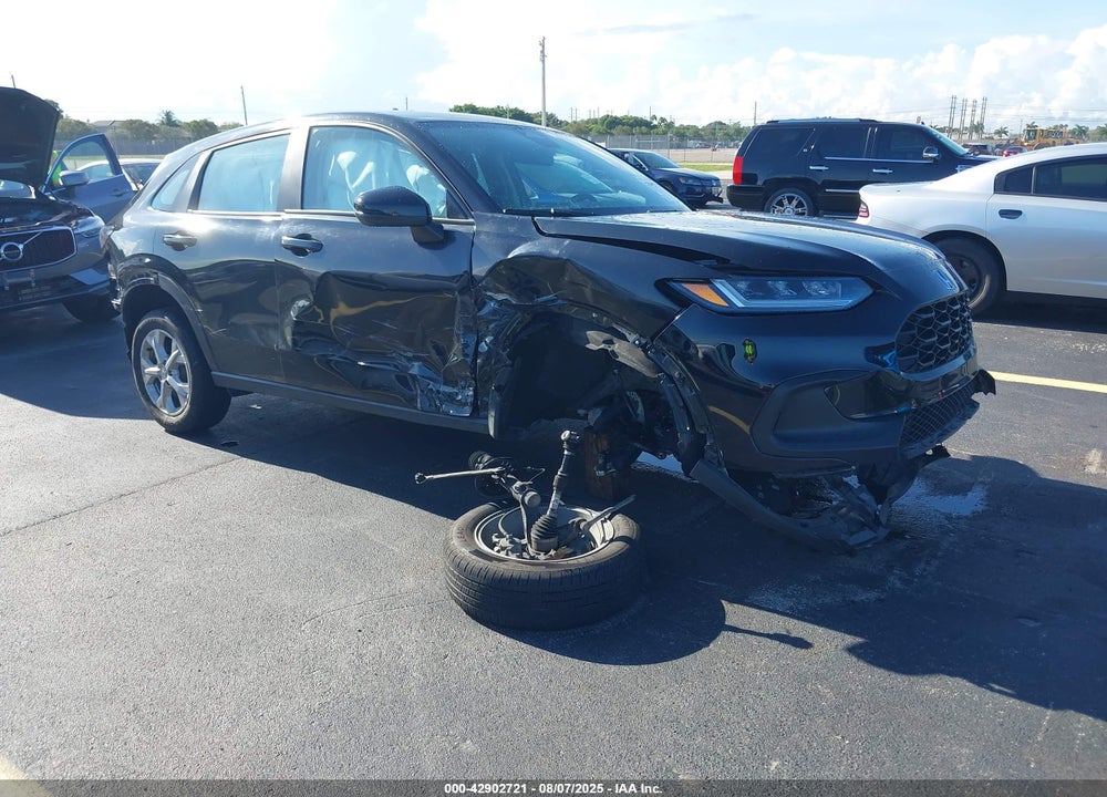 2025 HONDA HR-V 2WD LX VIN: 3CZRZ1H38SM711151