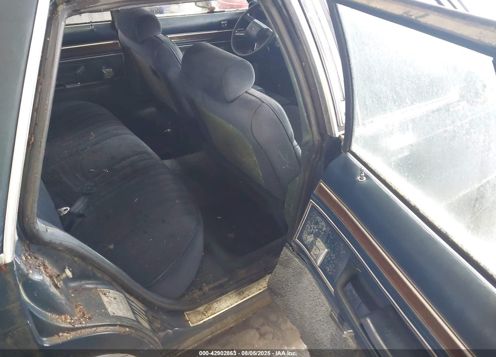 1986 FORD LTD CROWN VICTORIA VIN: 2FABP43F8GX203439