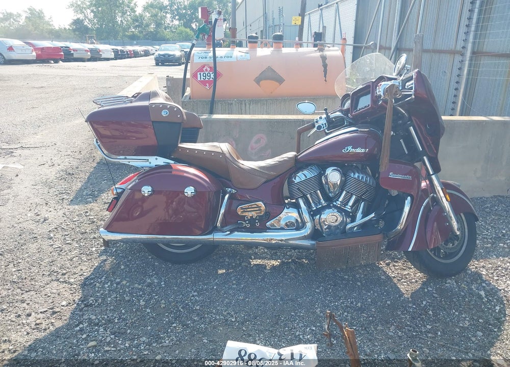 2017 INDIAN MOTORCYCLE CO. ROADMASTER VIN: 56KTRAAAXH3344312