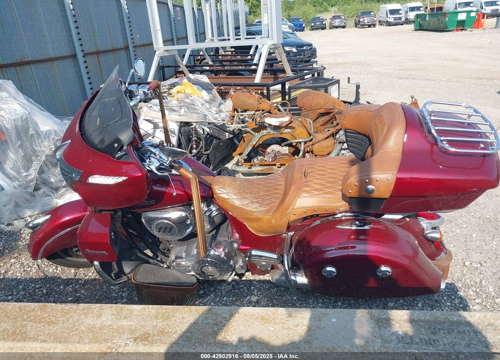 2017 INDIAN MOTORCYCLE CO. ROADMASTER VIN: 56KTRAAAXH3344312