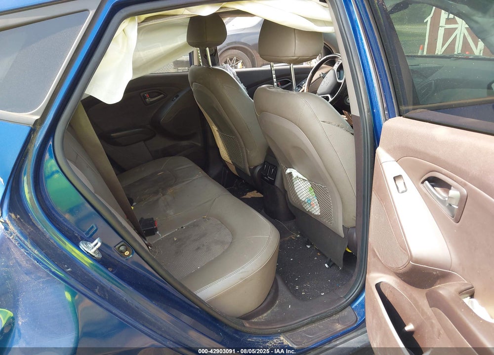 2015 HYUNDAI TUCSON VIN: KM8JUCAG4FU003759