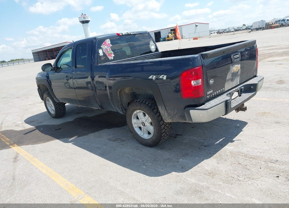 2008 CHEVROLET SILVERADO 1500 VIN: 1GCEK190X8Z303982