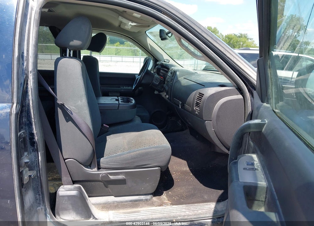 2008 CHEVROLET SILVERADO 1500 VIN: 1GCEK190X8Z303982