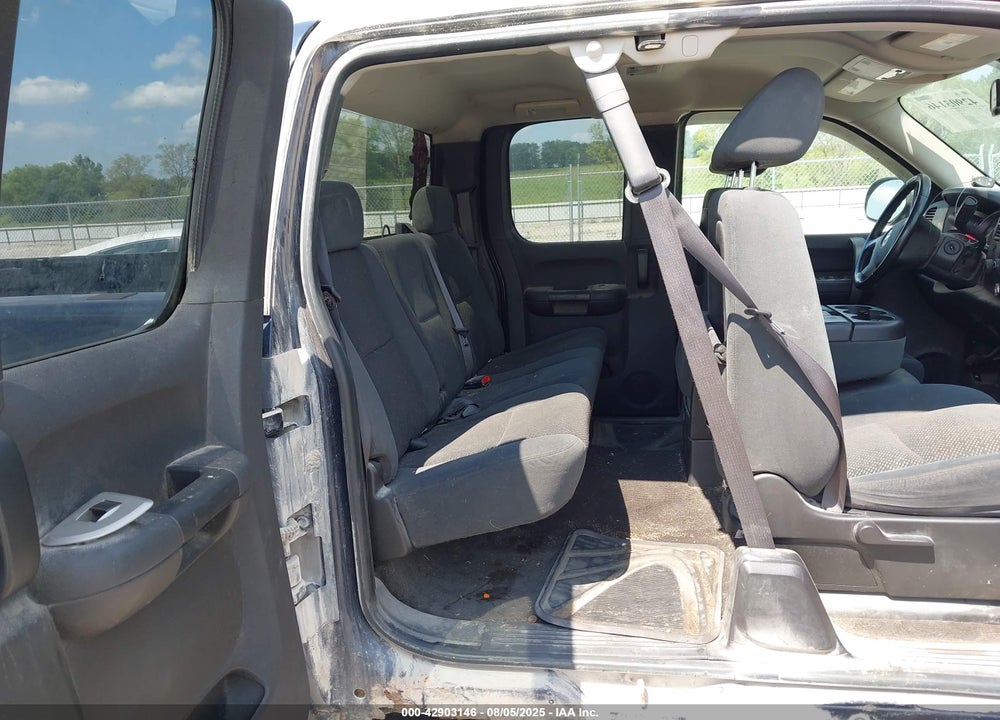 2008 CHEVROLET SILVERADO 1500 VIN: 1GCEK190X8Z303982