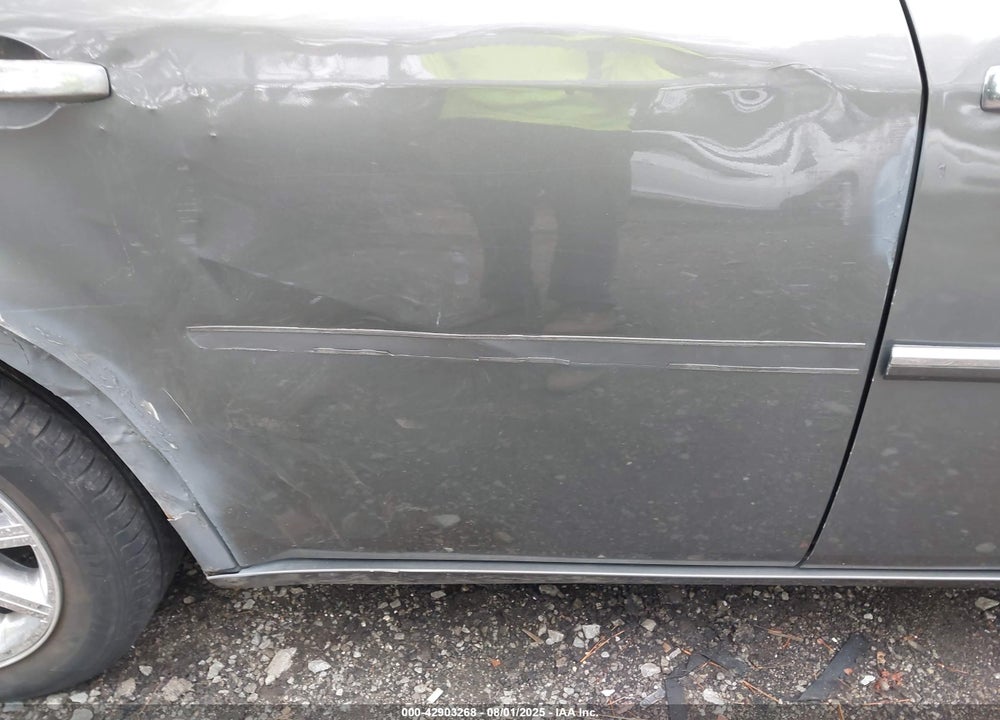 2008 CHRYSLER 300 VIN: 2C3LA53G68H259202