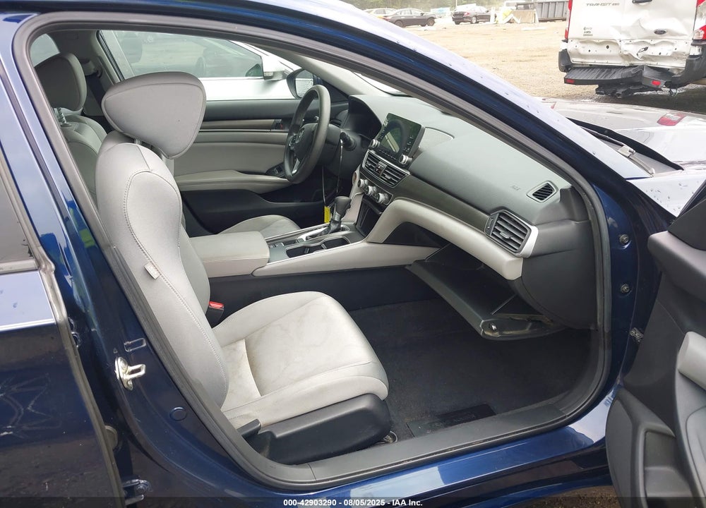2019 HONDA ACCORD VIN: 1HGCV1F17KA069738