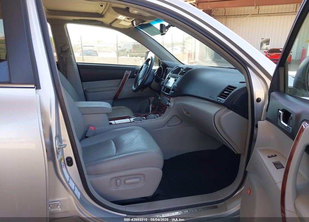 2013 TOYOTA HIGHLANDER VIN: 5TDDK3EH4DS272906