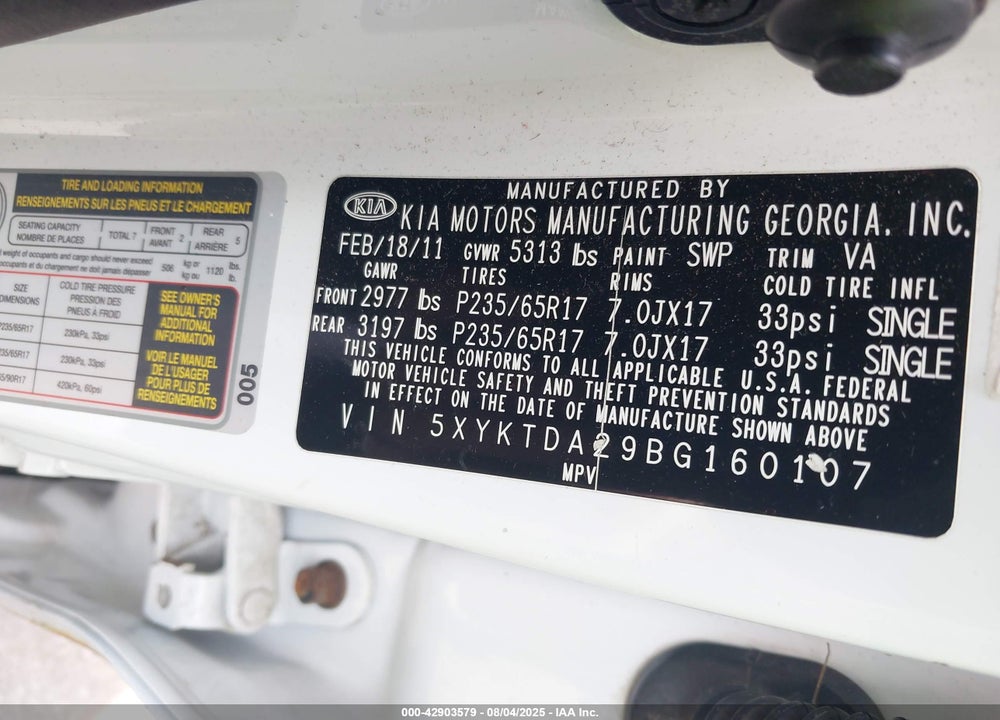 2011 KIA SORENTO VIN: 5XYKTDA29BG160107