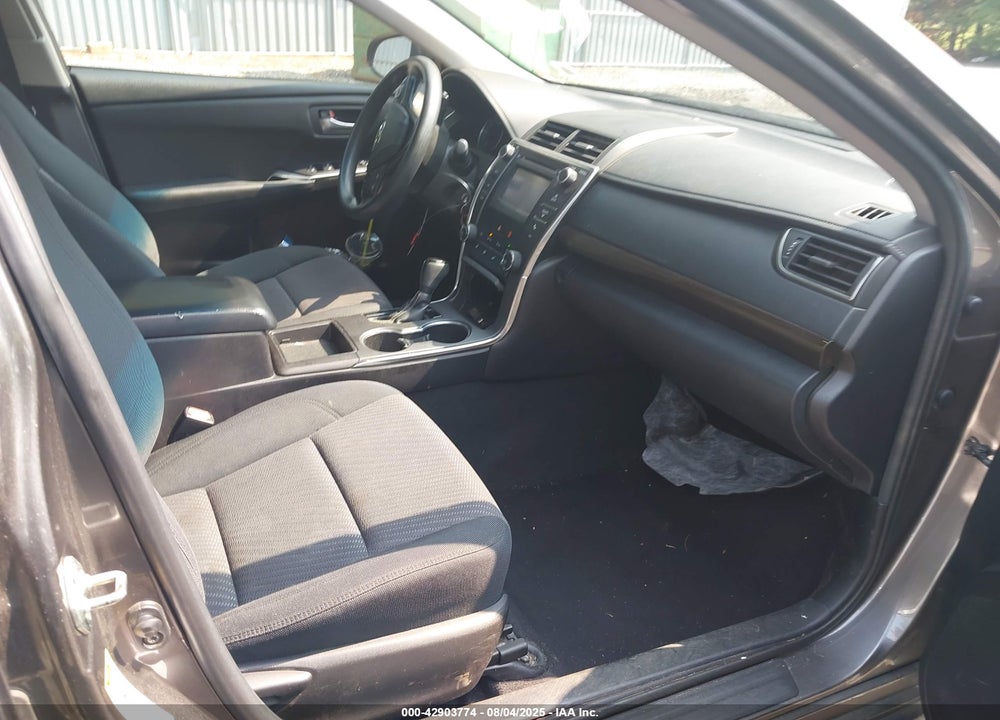 2016 TOYOTA CAMRY VIN: 4T4BF1FKXGR564569