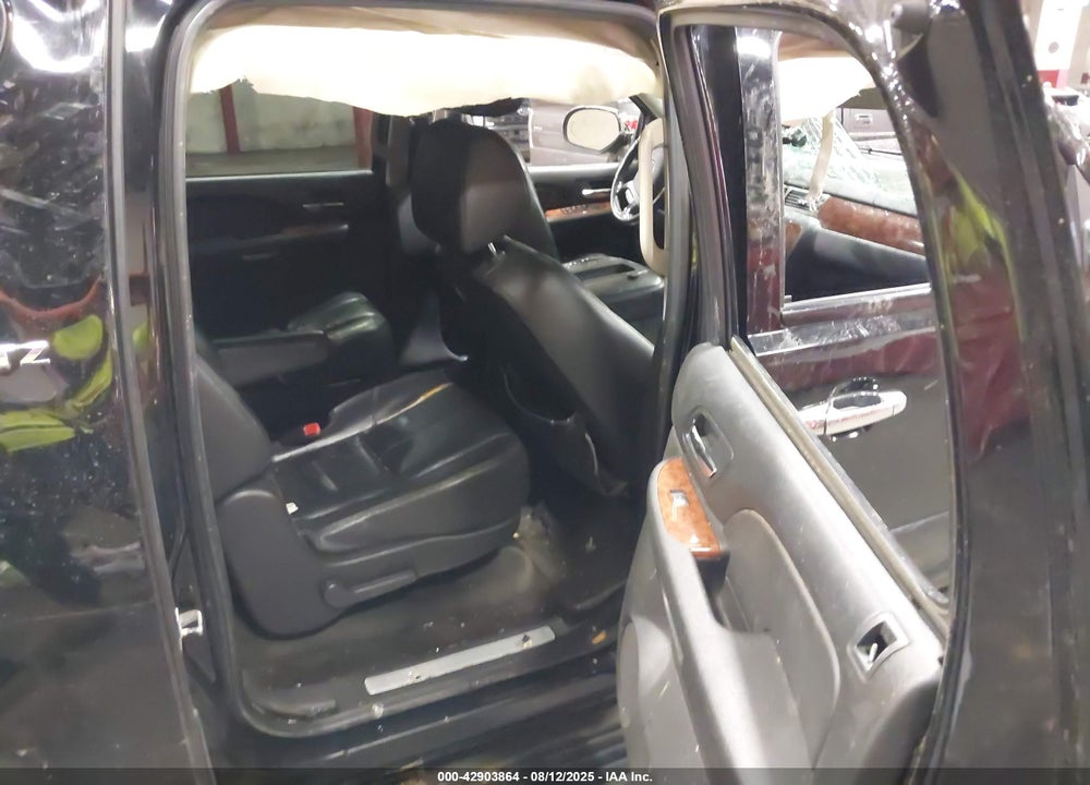 2008 CHEVROLET SUBURBAN 1500 LTZ VIN: 3GNFK16358G287975