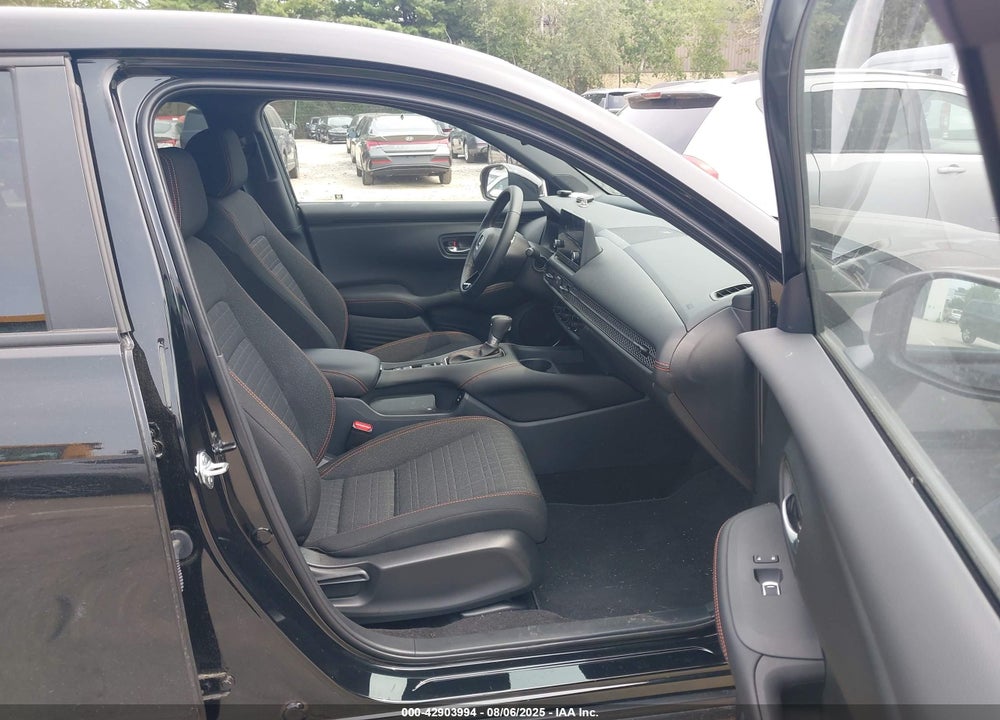 2025 HONDA HR-V VIN: 3CZRZ2H58SM763497