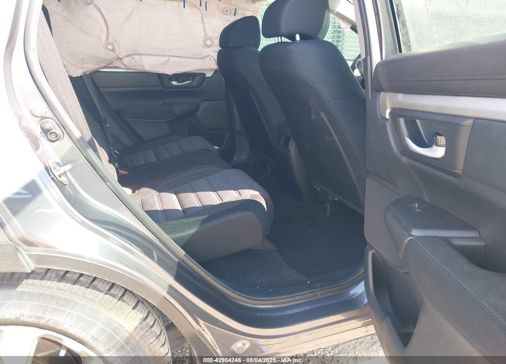 2018 HONDA CR-V LX VIN: 2HKRW5H32JH416668