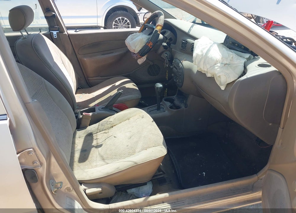 1998 FORD ESCORT SE VIN: 1FAFP13P7WW206903