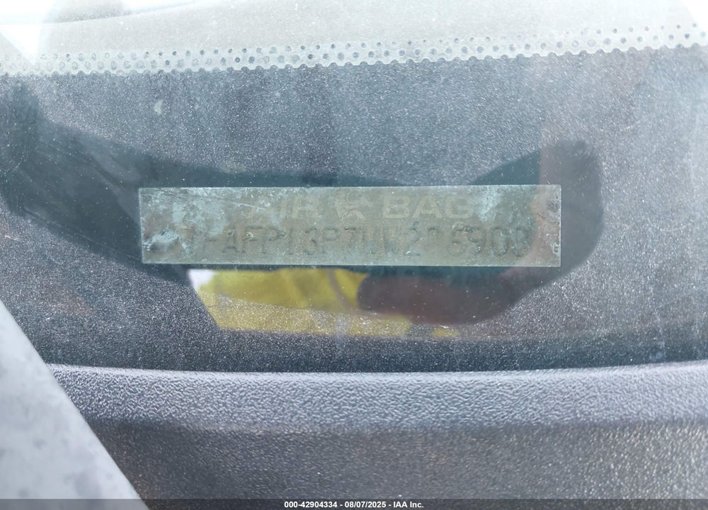 1998 FORD ESCORT SE VIN: 1FAFP13P7WW206903