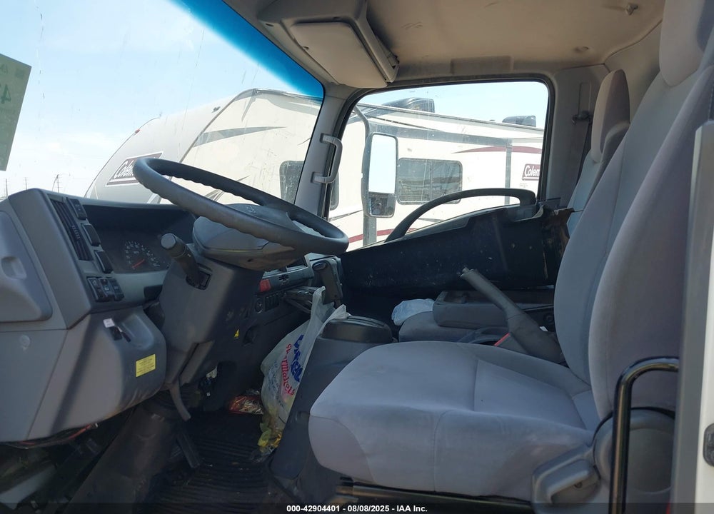2019 ISUZU NPR VIN: 54DB4W1B1KS811292