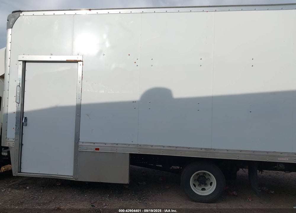 2019 ISUZU NPR VIN: 54DB4W1B1KS811292