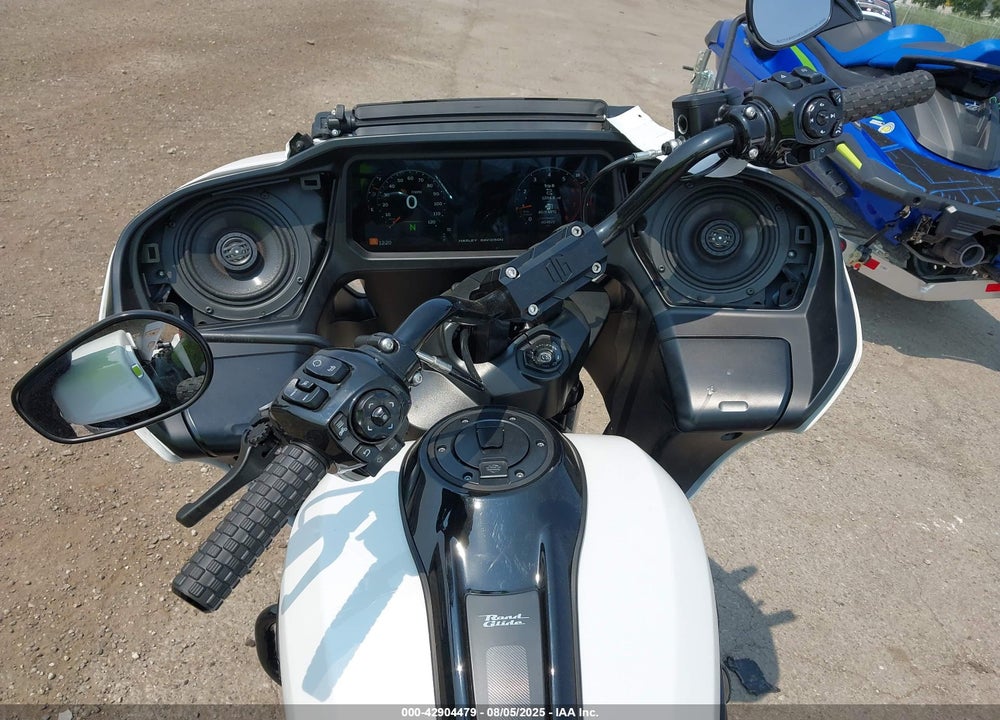 2024 HARLEY-DAVIDSON FLTRX VIN: 1HD1KH717RB634210