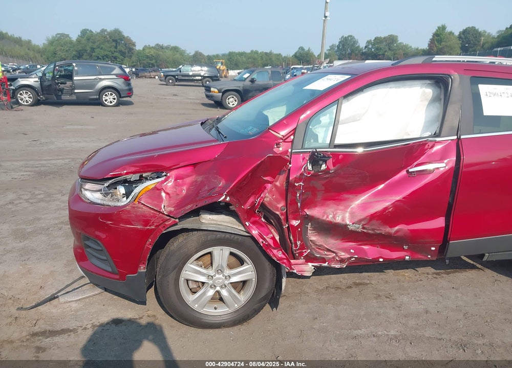 2018 CHEVROLET TRAX LT VIN: 3GNCJPSB8JL300222