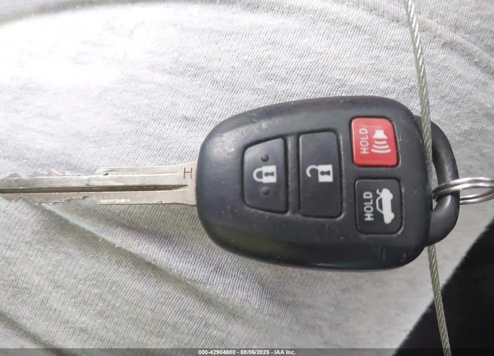 2015 TOYOTA COROLLA VIN: 5YFBPRHE9FP274613