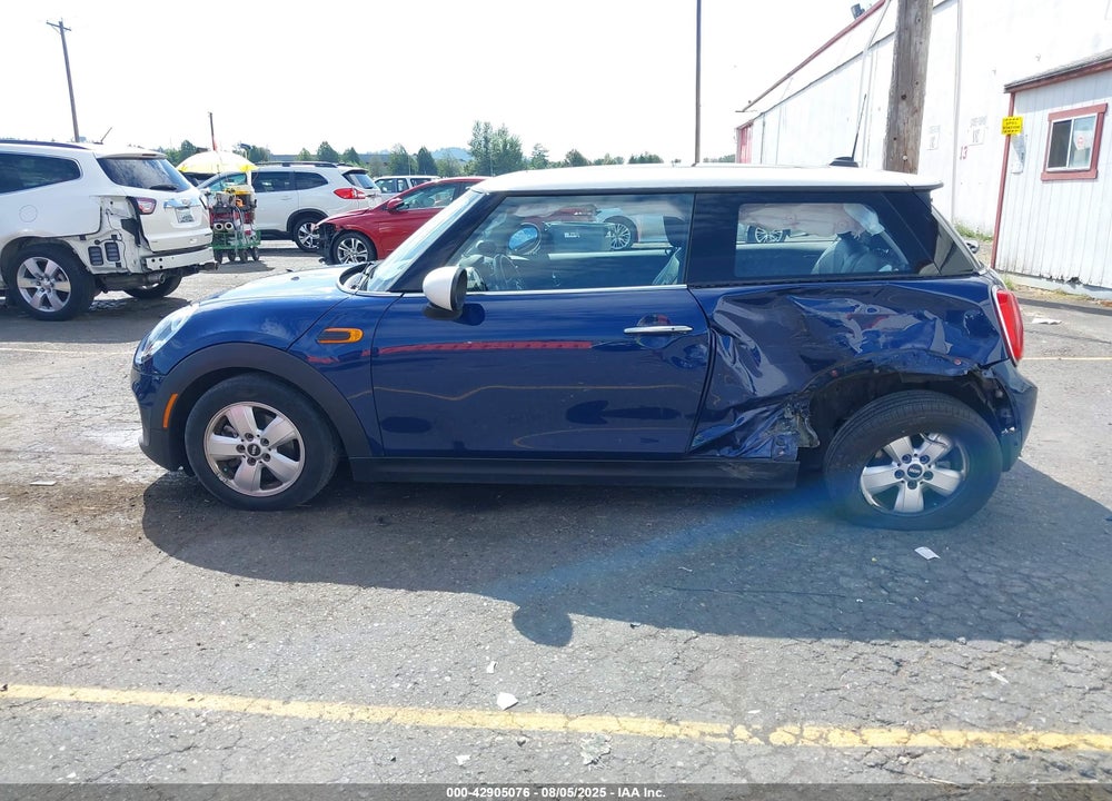 2018 MINI HARDTOP VIN: WMWXP5C52J2G62683