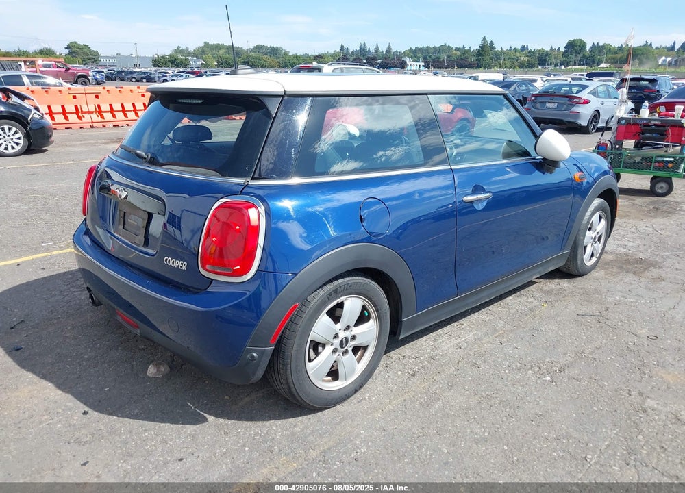 2018 MINI HARDTOP VIN: WMWXP5C52J2G62683
