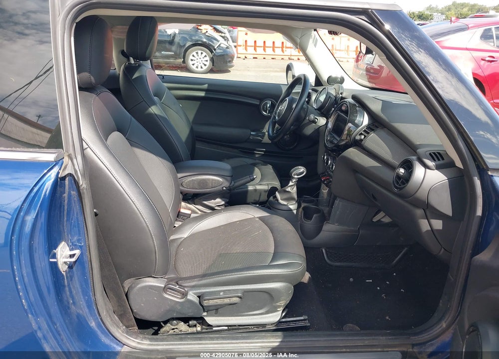 2018 MINI HARDTOP VIN: WMWXP5C52J2G62683
