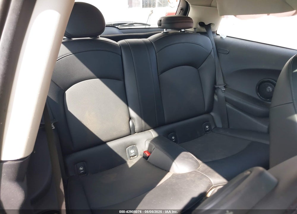 2018 MINI HARDTOP VIN: WMWXP5C52J2G62683