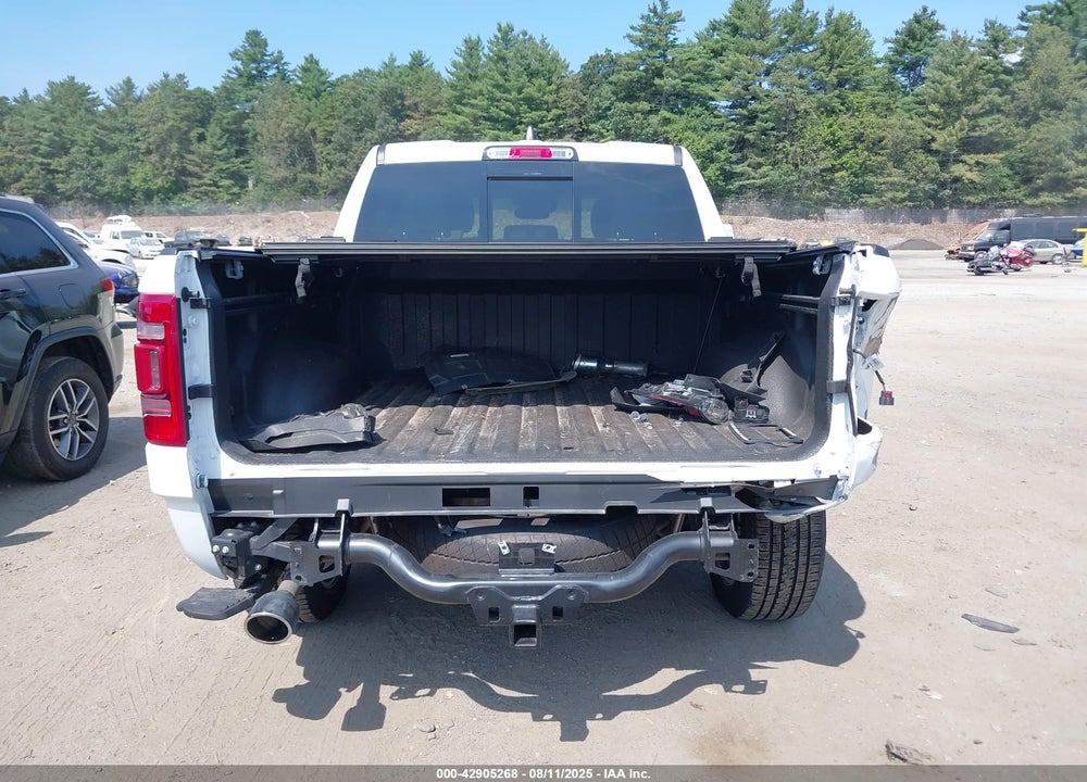 2024 RAM 1500 LAIE  4X4 5'7 BOX VIN: 1C6SRFJT2RN109383