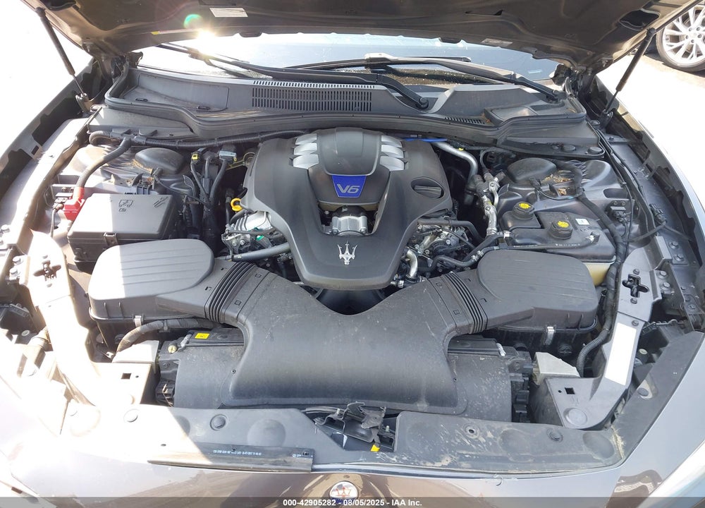 2018 MASERATI GHIBLI VIN: ZAM57YSS2J1281286