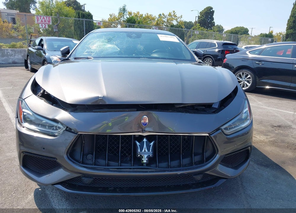 2018 MASERATI GHIBLI VIN: ZAM57YSS2J1281286