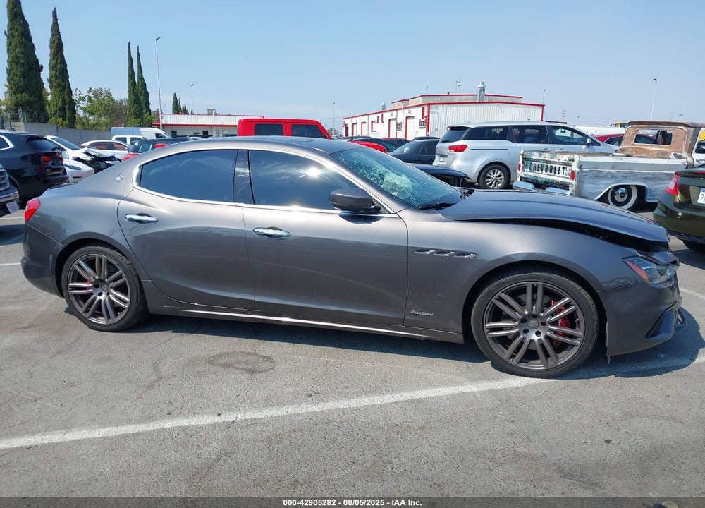 2018 MASERATI GHIBLI VIN: ZAM57YSS2J1281286