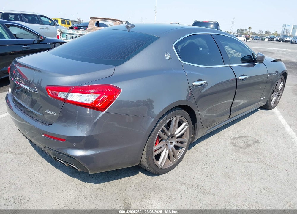 2018 MASERATI GHIBLI VIN: ZAM57YSS2J1281286