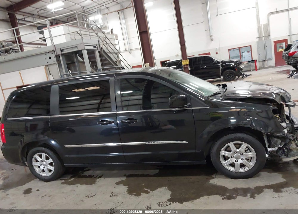 2013 CHRYSLER TOWN & COUNTRY TOURING VIN: 2C4RC1BG2DR555039