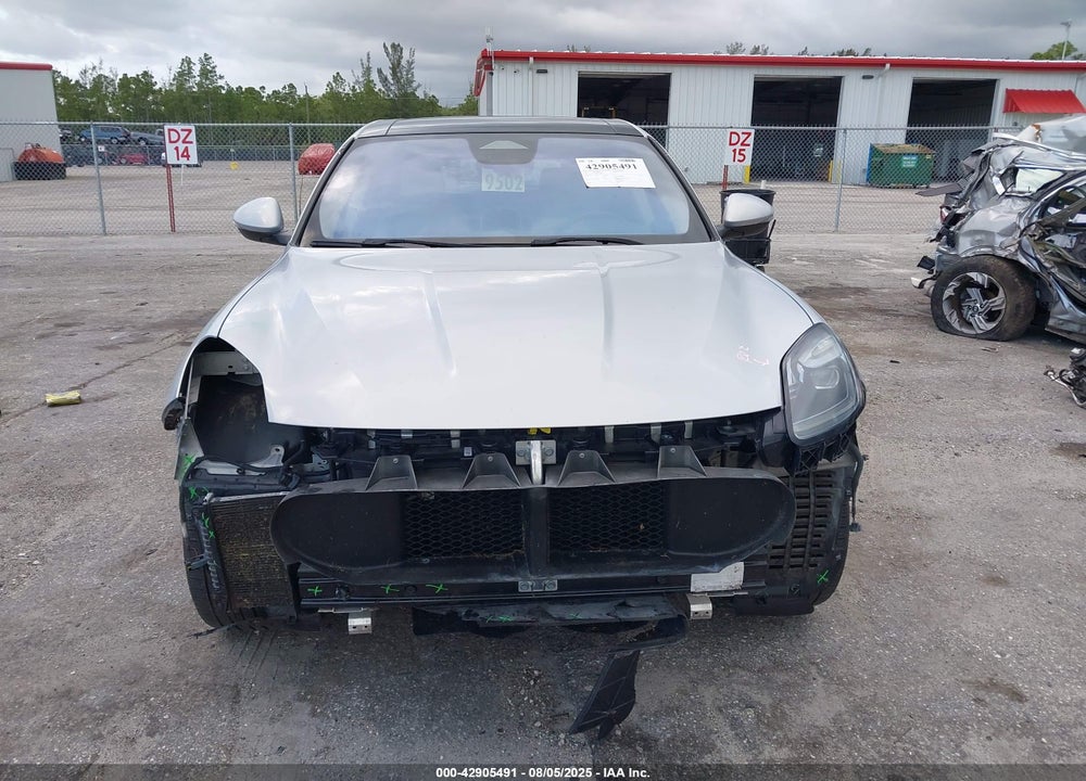 2023 MASERATI GRECALE GT VIN: ZN682AVA7P7418463