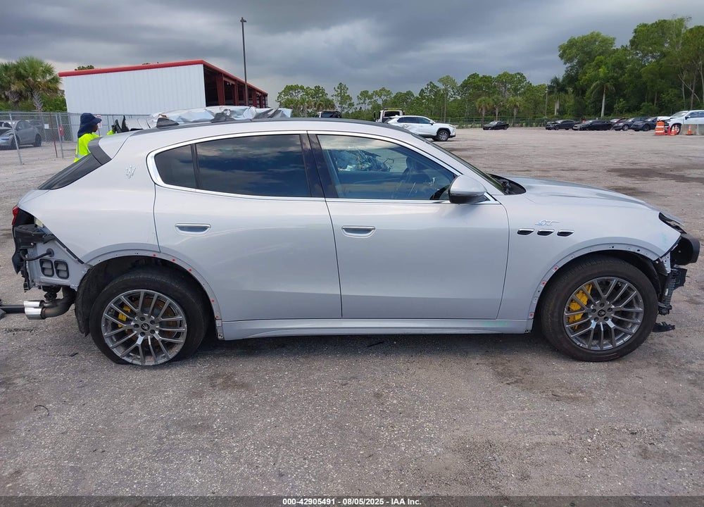 2023 MASERATI GRECALE GT VIN: ZN682AVA7P7418463
