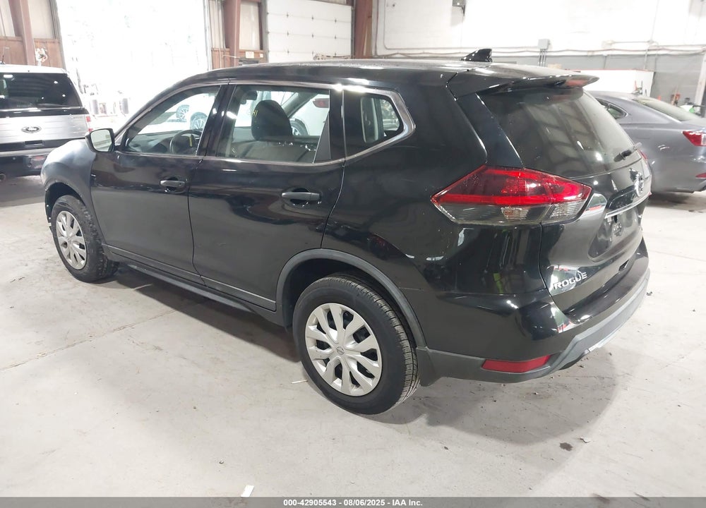 2018 NISSAN ROGUE VIN: KNMAT2MV3JP585968